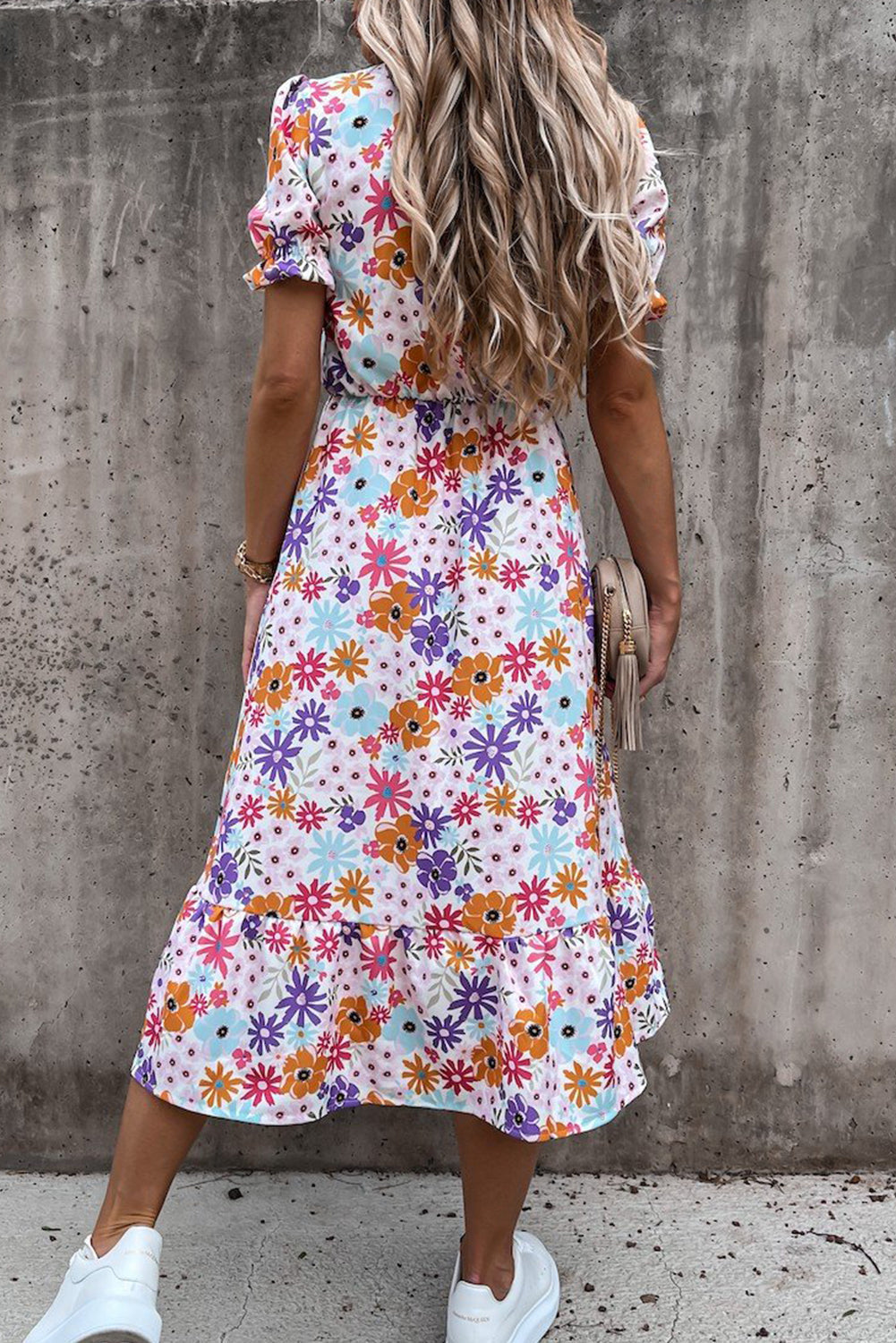 DANIQUE | GEBLÜMTES MAXIKLEID MIT V-AUSSCHNITT