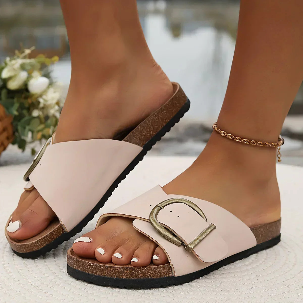 Greta - Orthopädische Schnallensandalen