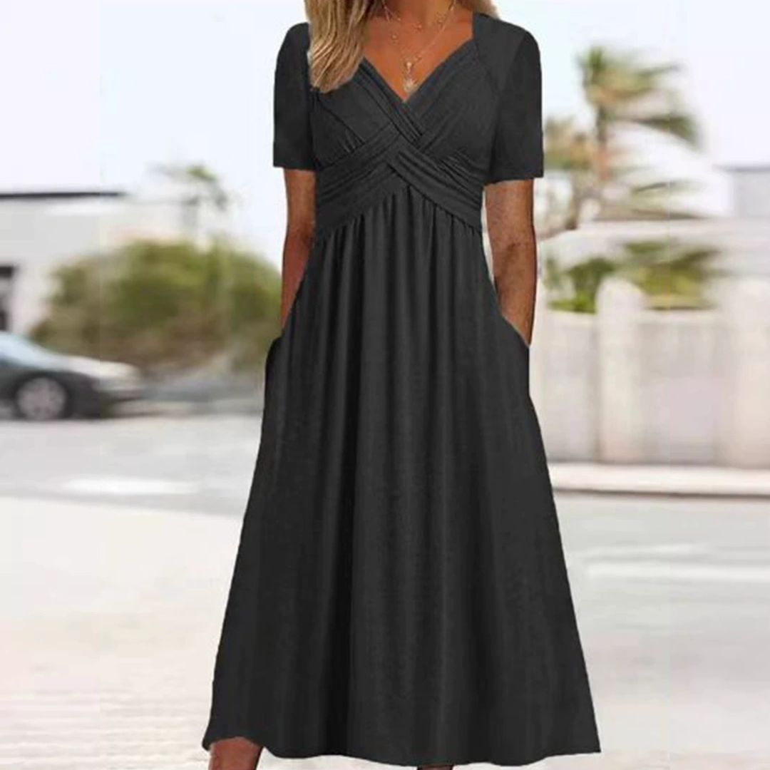 Hainah | Flatterndes Kleid