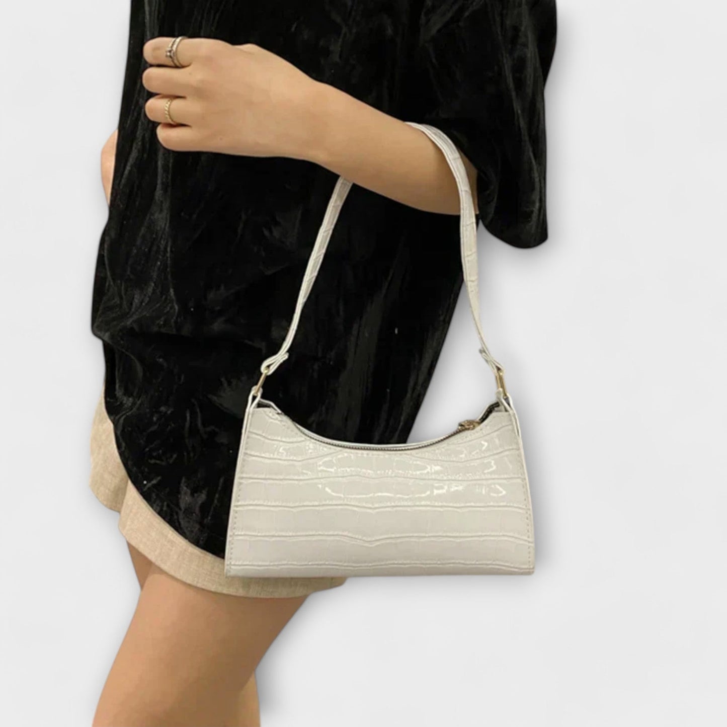Léora. Glänzende Ledertasche