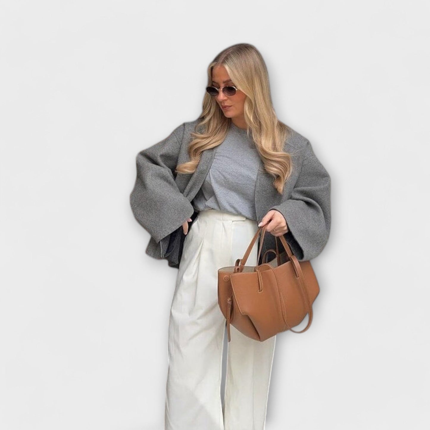 Léora. – Vintage Tote Bag