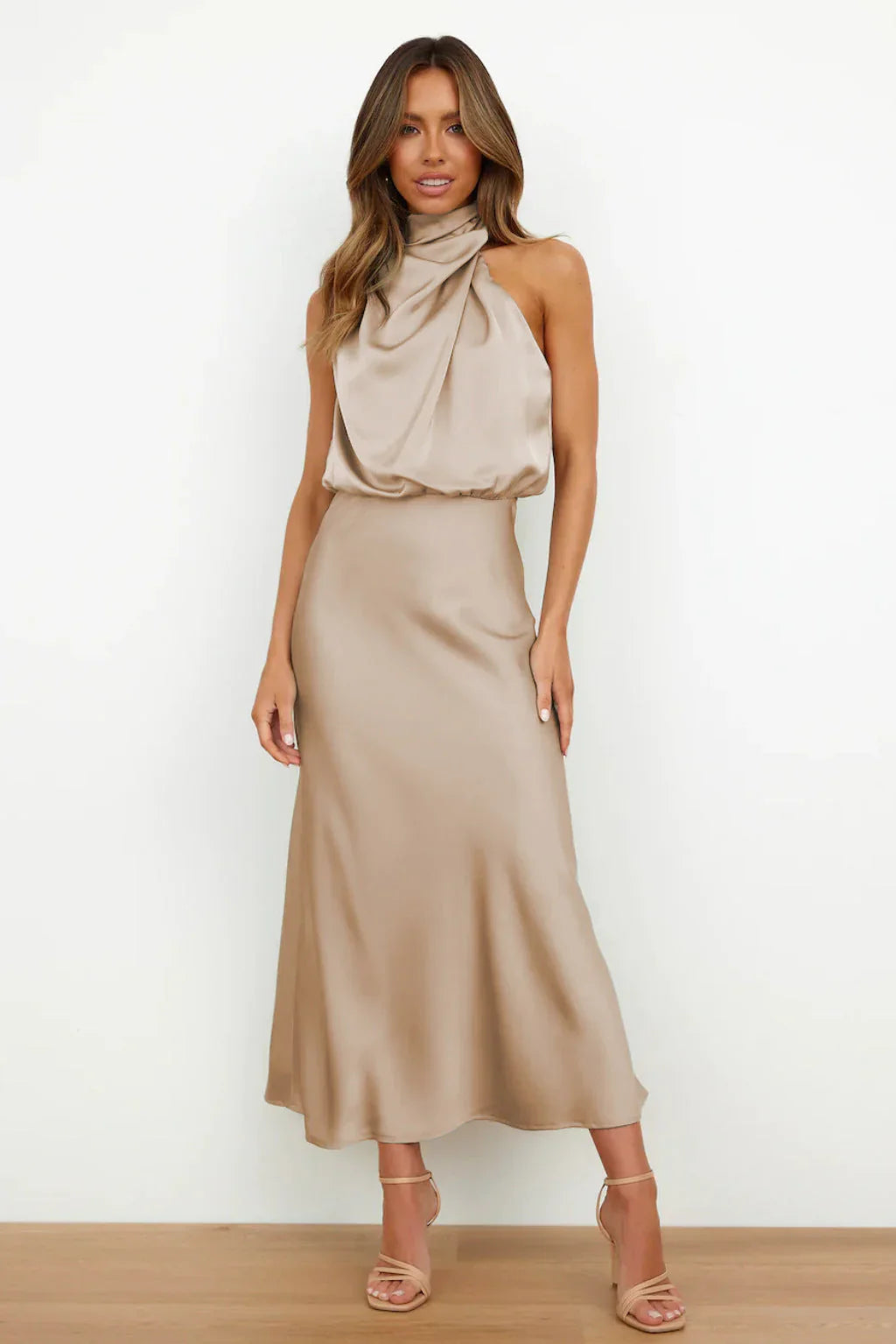Veronica - Perfekt gestyltes Kleid