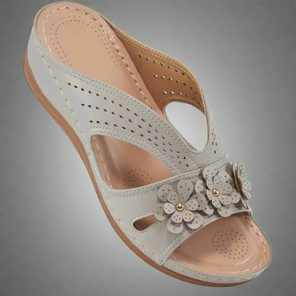 Sibindra | Luftige Sandalen für heiße Tage