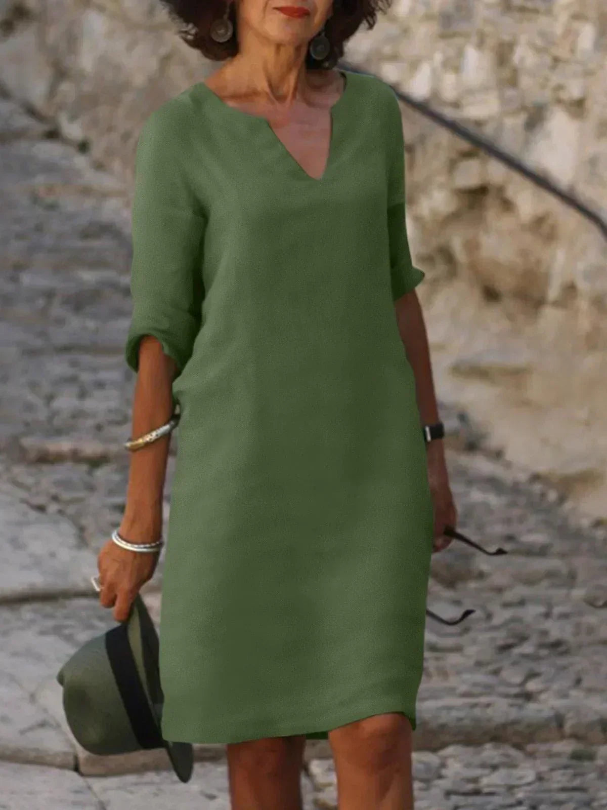 CIRA | ELEGANTES KLEID MIT V-AUSSCHNITT
